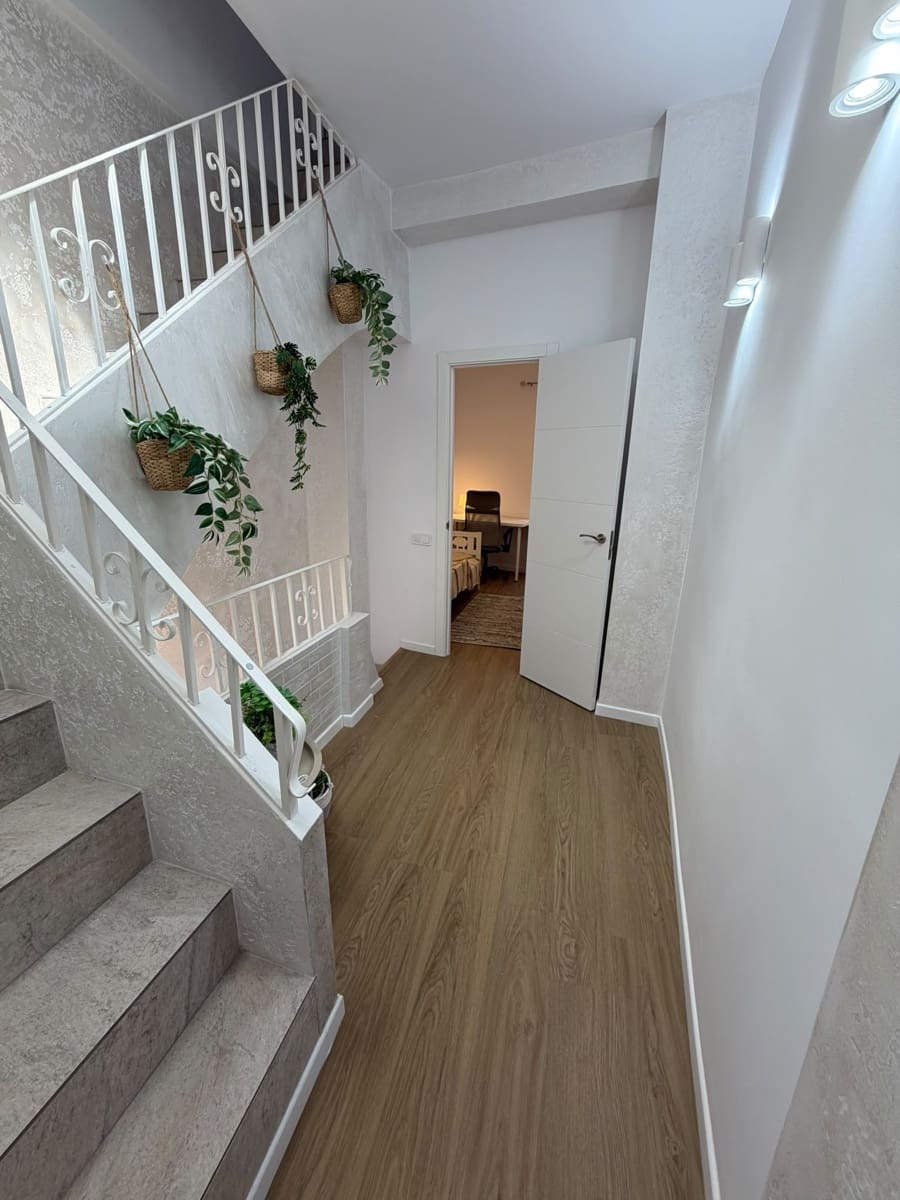 2 bedroom Townhouse for sale in Oliva - € 138,000 (Ref: 10102898)