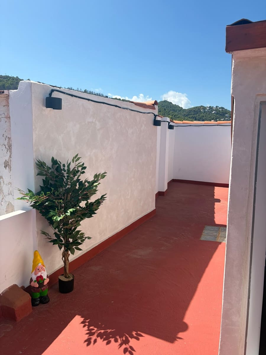 2 bedroom Townhouse for sale in Oliva - € 138,000 (Ref: 10102898)