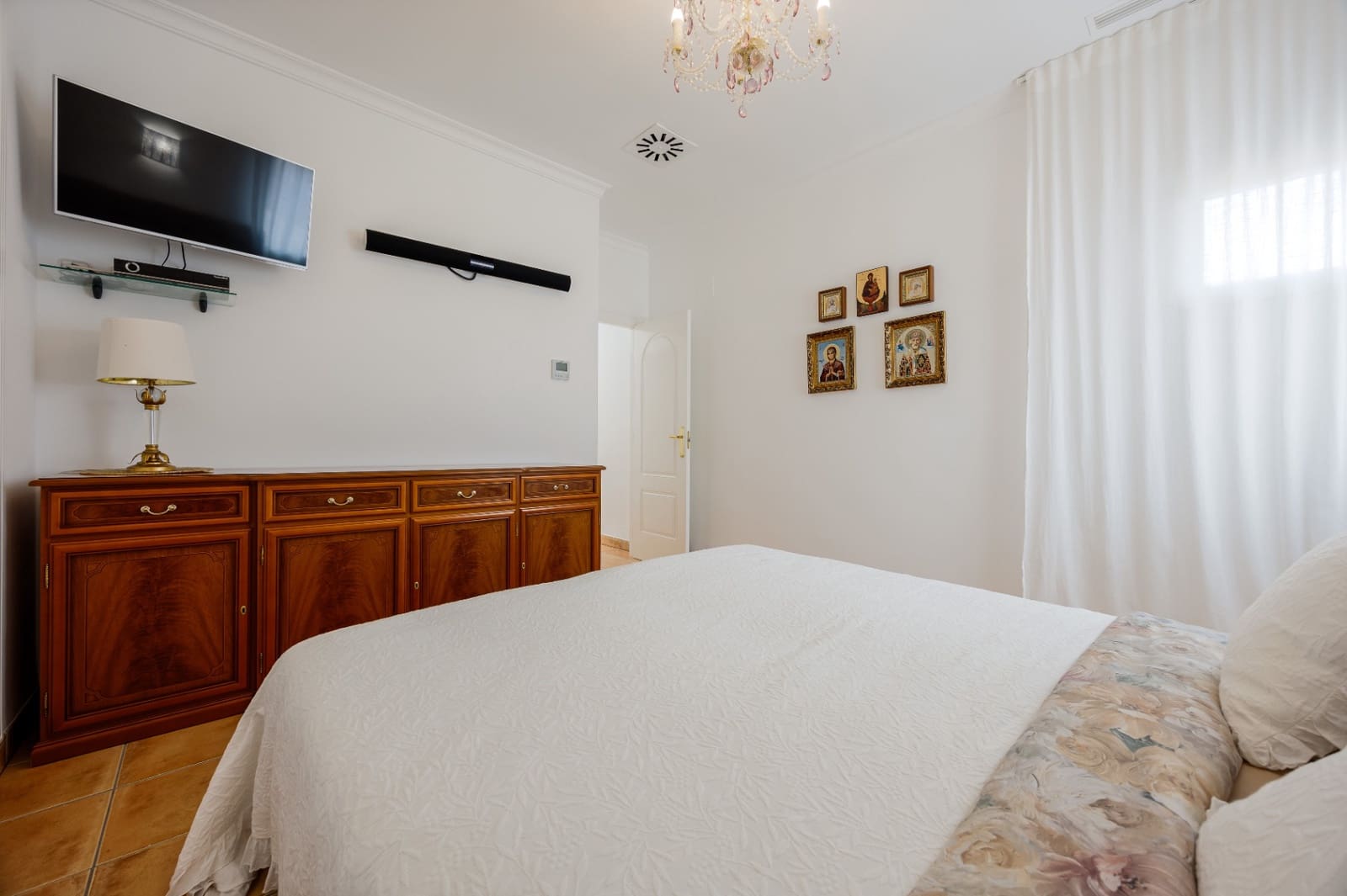 3 quarto Moradia para venda em Denia com piscina garagem - 990 000 € (Ref: 10102900)