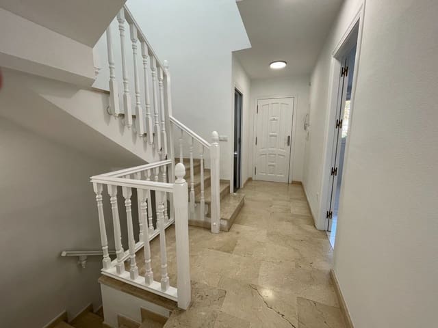 3 sypialnia Dom szeregowy na sprzedaż w Albir, Alfaz del Pi / L'Alfàs del Pi z basenem garażem - 459 900 € (Ref: 10102908)