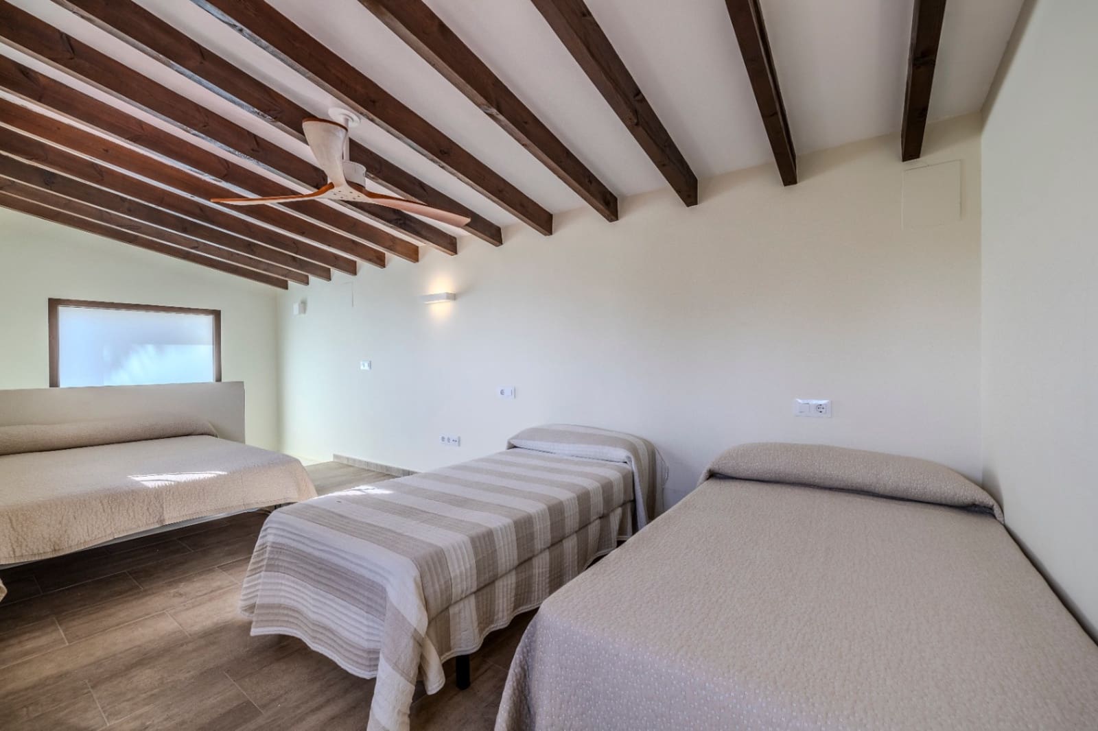 4 sovrum Finca/Hus på landet till salu i Denia med pool garage - 1 200 000 € (Ref: 10102909)