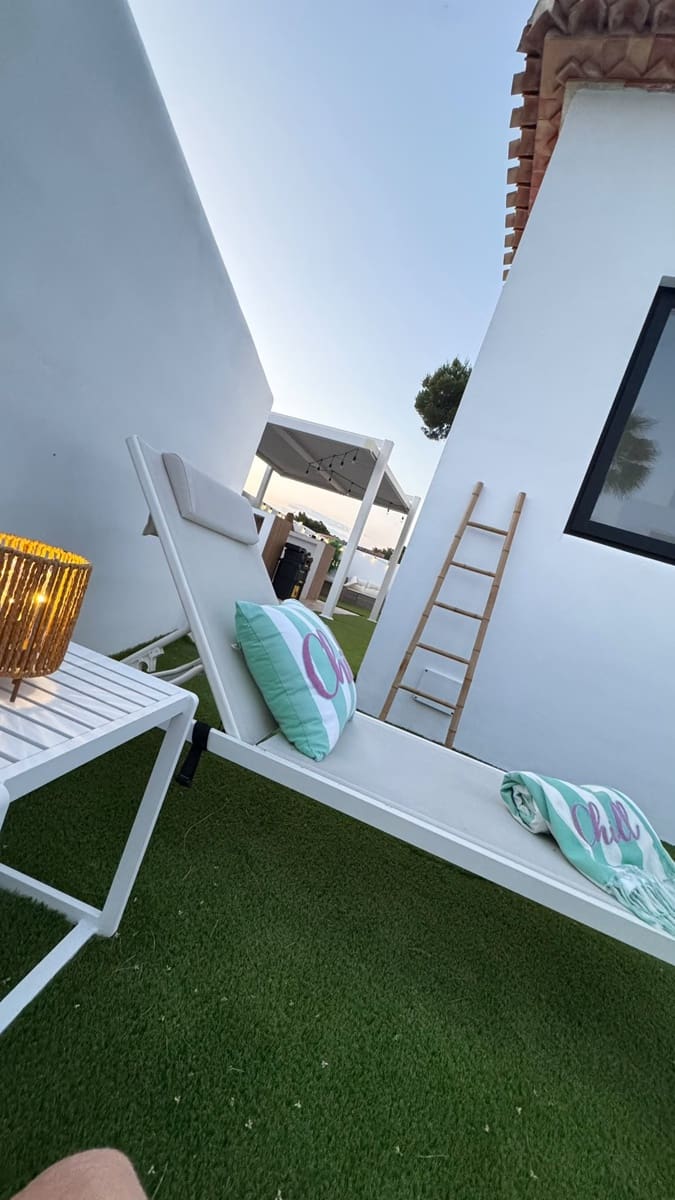Chalet de 2 habitaciones en Javea / Xàbia en alquiler con piscina garaje - 1.900 € (Ref: 10102910)