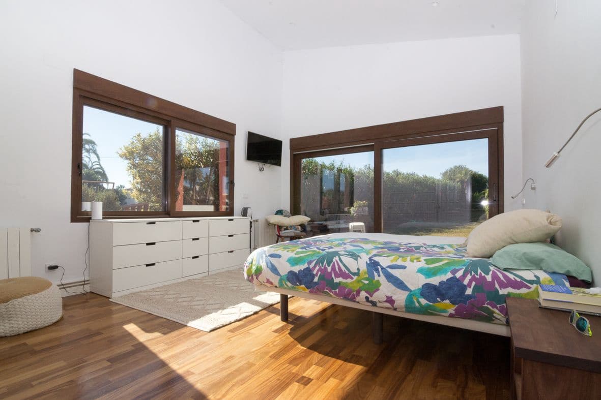 4 sovrum Villa till salu i Denia med pool garage - 895 000 € (Ref: 10102927)