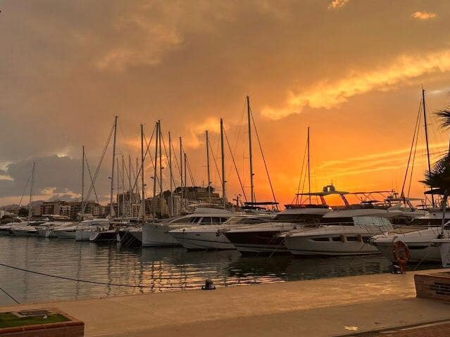 2 sovrum Lägenhet till salu i Denia med pool - 449 500 € (Ref: 10102928)