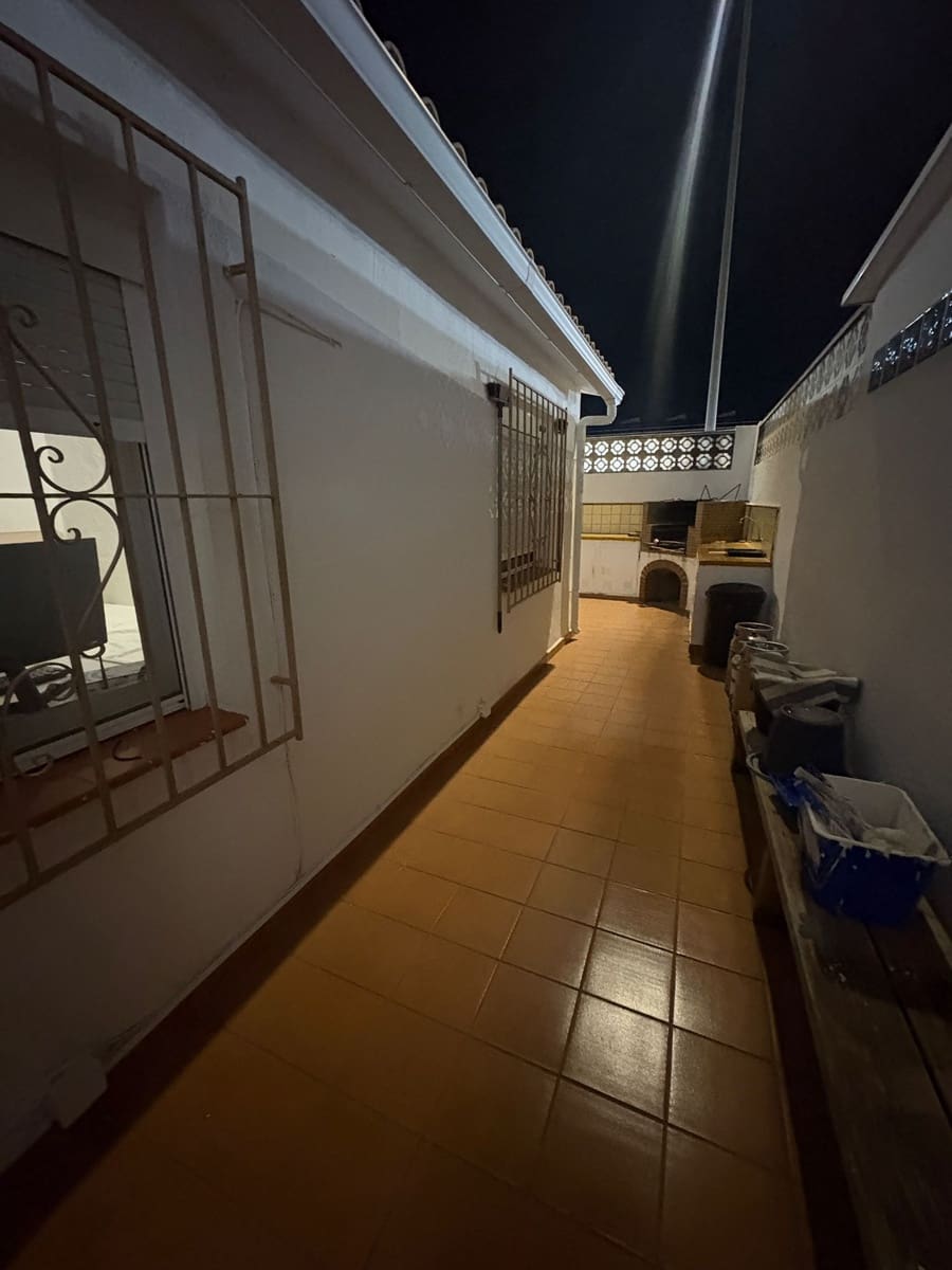 5 sypialnia Dom szeregowy na sprzedaż w Denia z garażem - 390 000 € (Ref: 10102929)