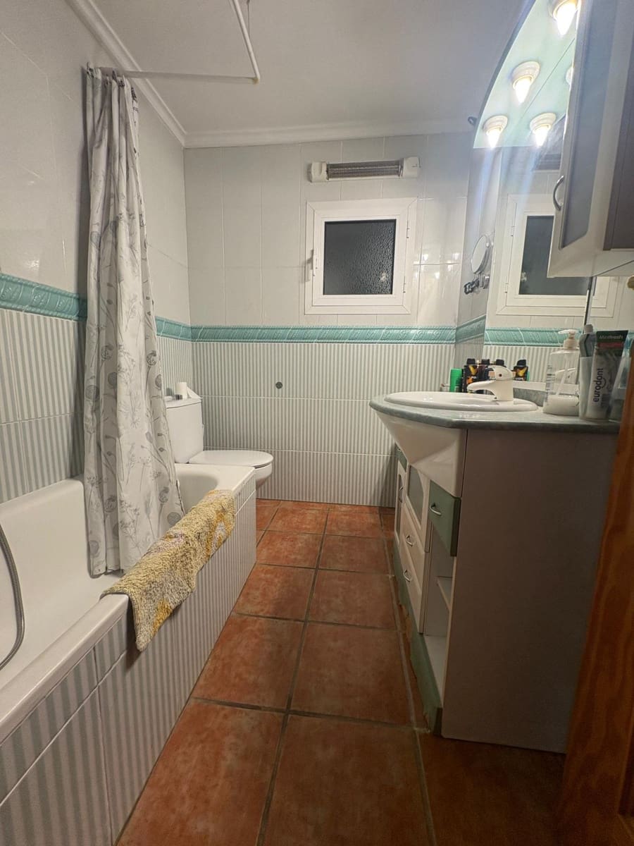 5 sypialnia Dom szeregowy na sprzedaż w Denia z garażem - 390 000 € (Ref: 10102929)