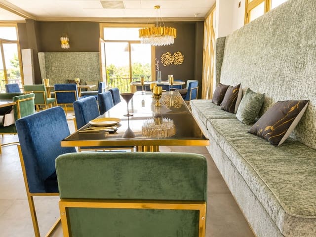 Restaurant/Bar for rent in Altea - € 1,100 (Ref: 10102938)