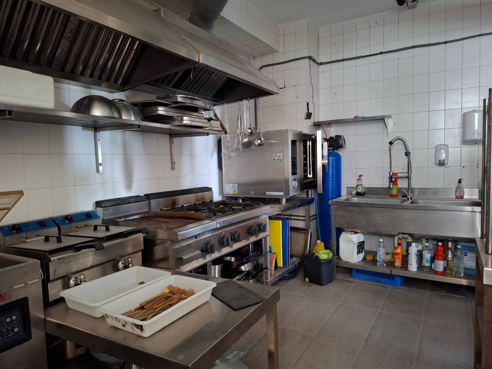 Restaurant/Bar for rent in Altea - € 1,100 (Ref: 10102938)
