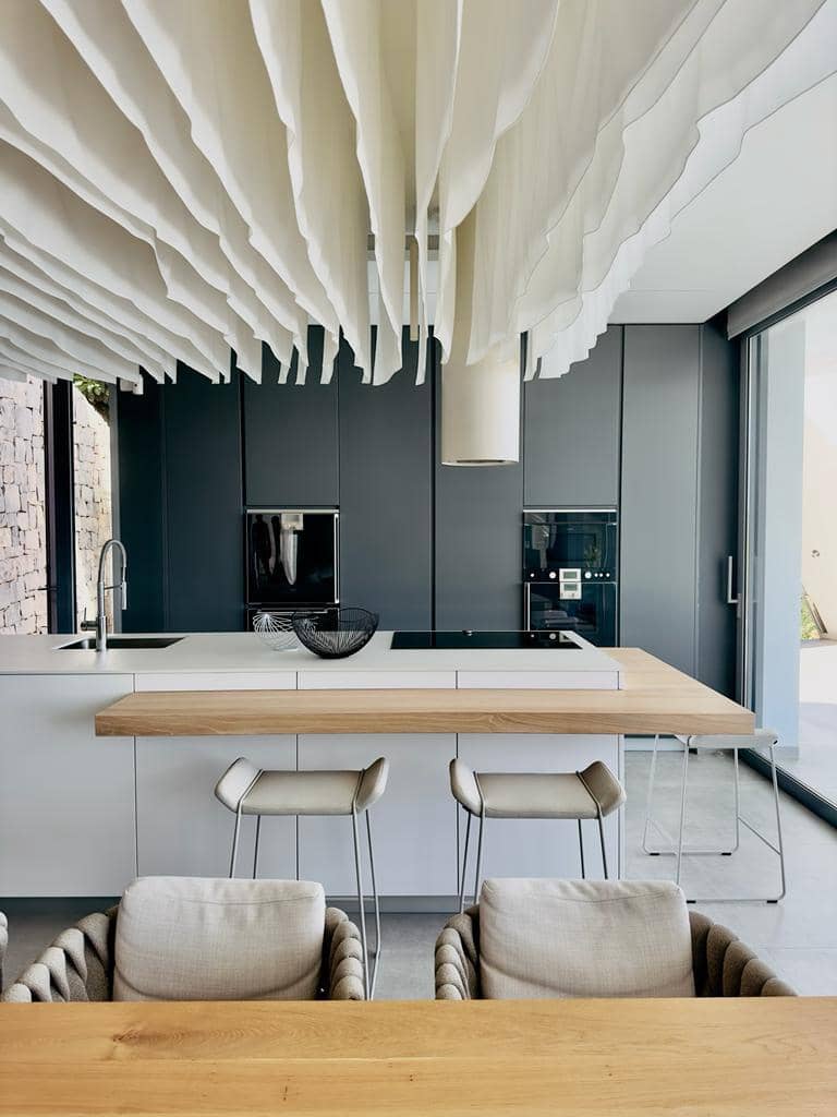 4 sypialnia Willa na sprzedaż w Altea z basenem garażem - 2 950 000 € (Ref: 10102939)