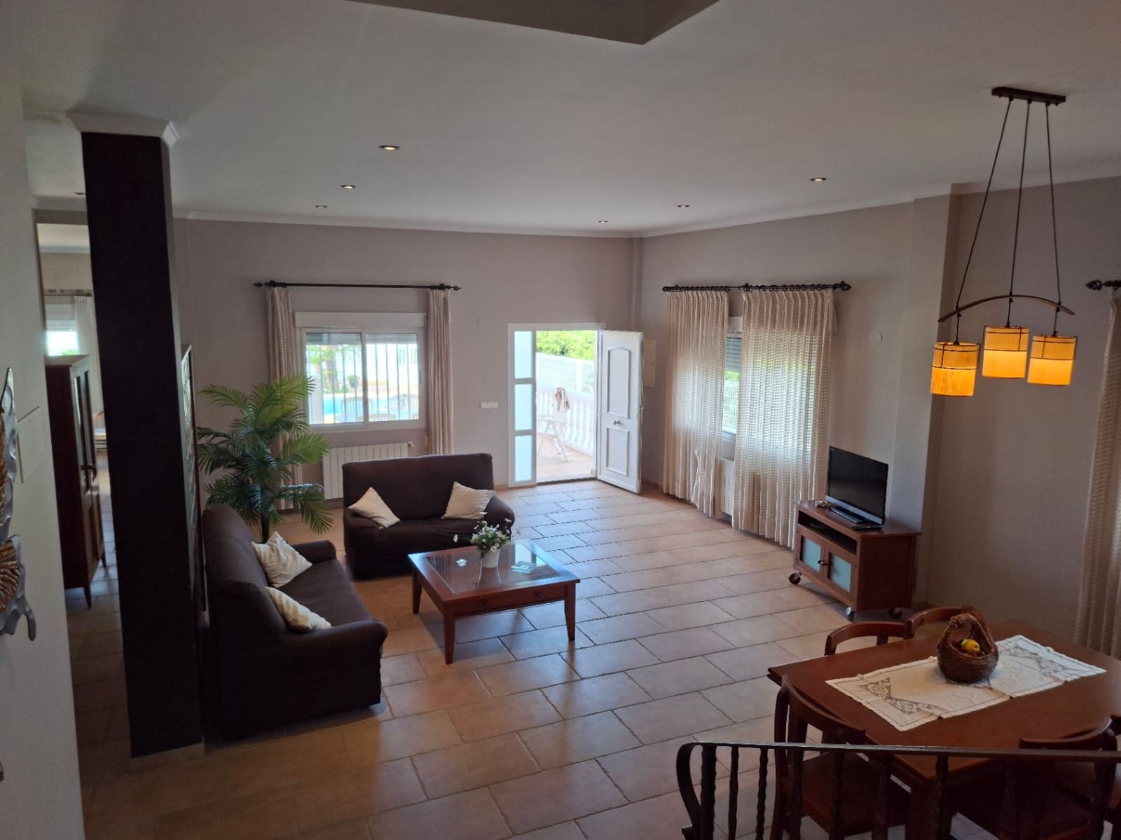 3 soverom Villa til salgs i Oliva med svømmebasseng garasje - € 518 000 (Ref: 10102944)