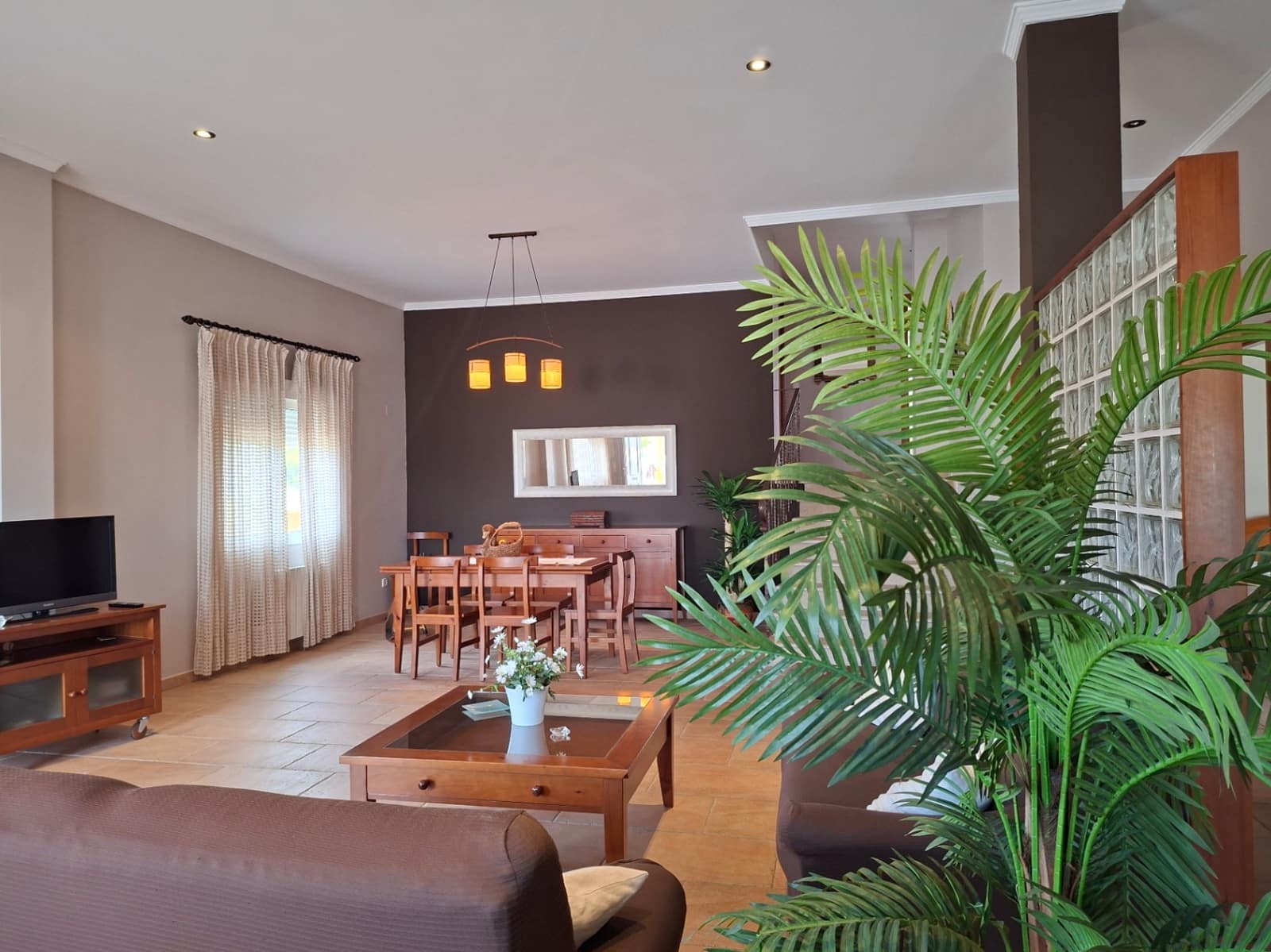 3 soverom Villa til salgs i Oliva med svømmebasseng garasje - € 518 000 (Ref: 10102944)