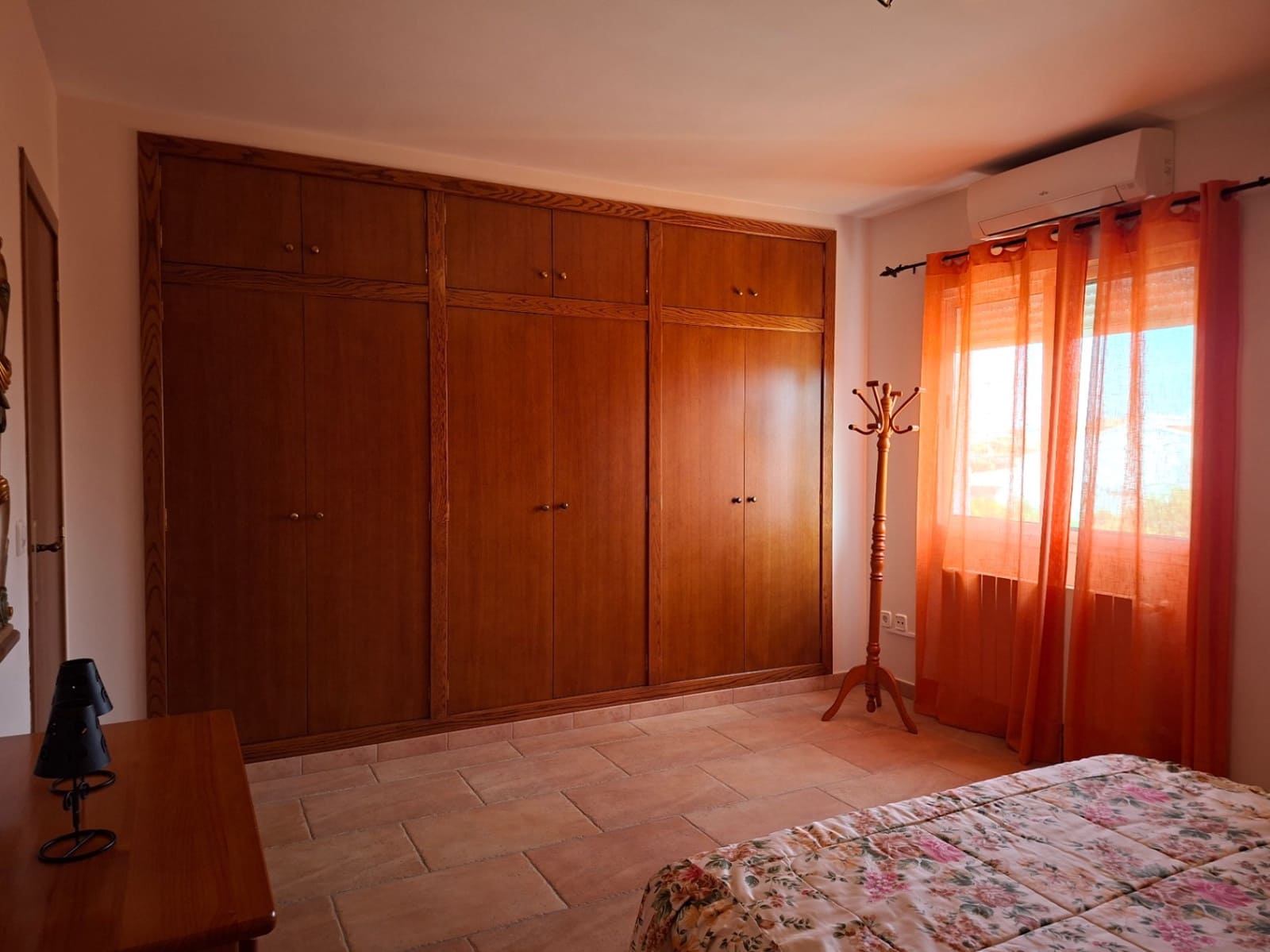 3 soverom Villa til salgs i Oliva med svømmebasseng garasje - € 518 000 (Ref: 10102944)