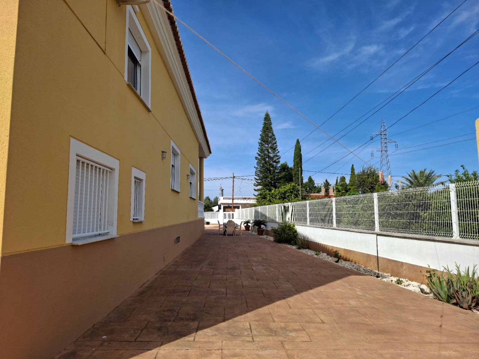 3 soverom Villa til salgs i Oliva med svømmebasseng garasje - € 518 000 (Ref: 10102944)