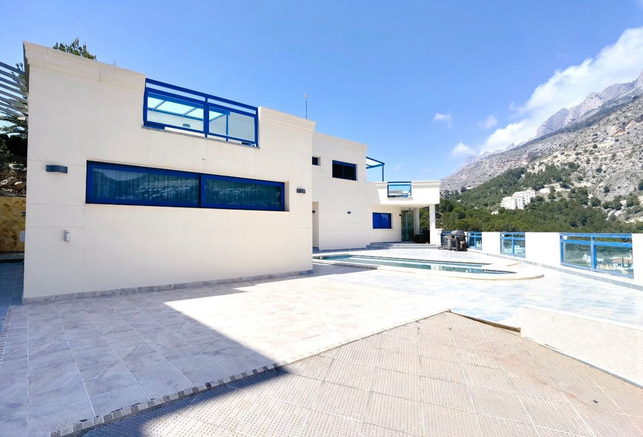 5 chambre Villa/Maison à vendre à Altea avec piscine garage - 895 000 € (Ref: 10102951)