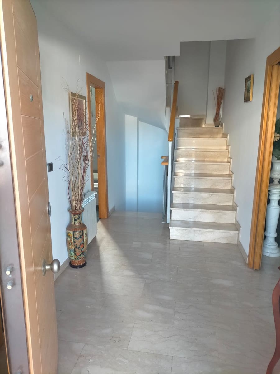 3 sovrum Radhus till salu i Gandia med garage - 425 000 € (Ref: 10102954)