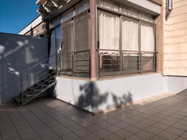 3 sovrum Radhus till salu i Gandia med garage - 425 000 € (Ref: 10102954)