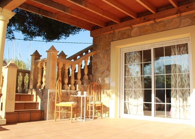 3 sypialnia Willa na sprzedaż w Las Marinas / Les Marines, Dénia z basenem garażem - 659 000 € (Ref: 10102958)