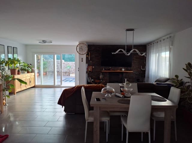 4 makuuhuone Huvila myytävänä paikassa Calpe / Calp mukana uima-altaan 
autotalli - 950 000 € (Ref: 10102959)