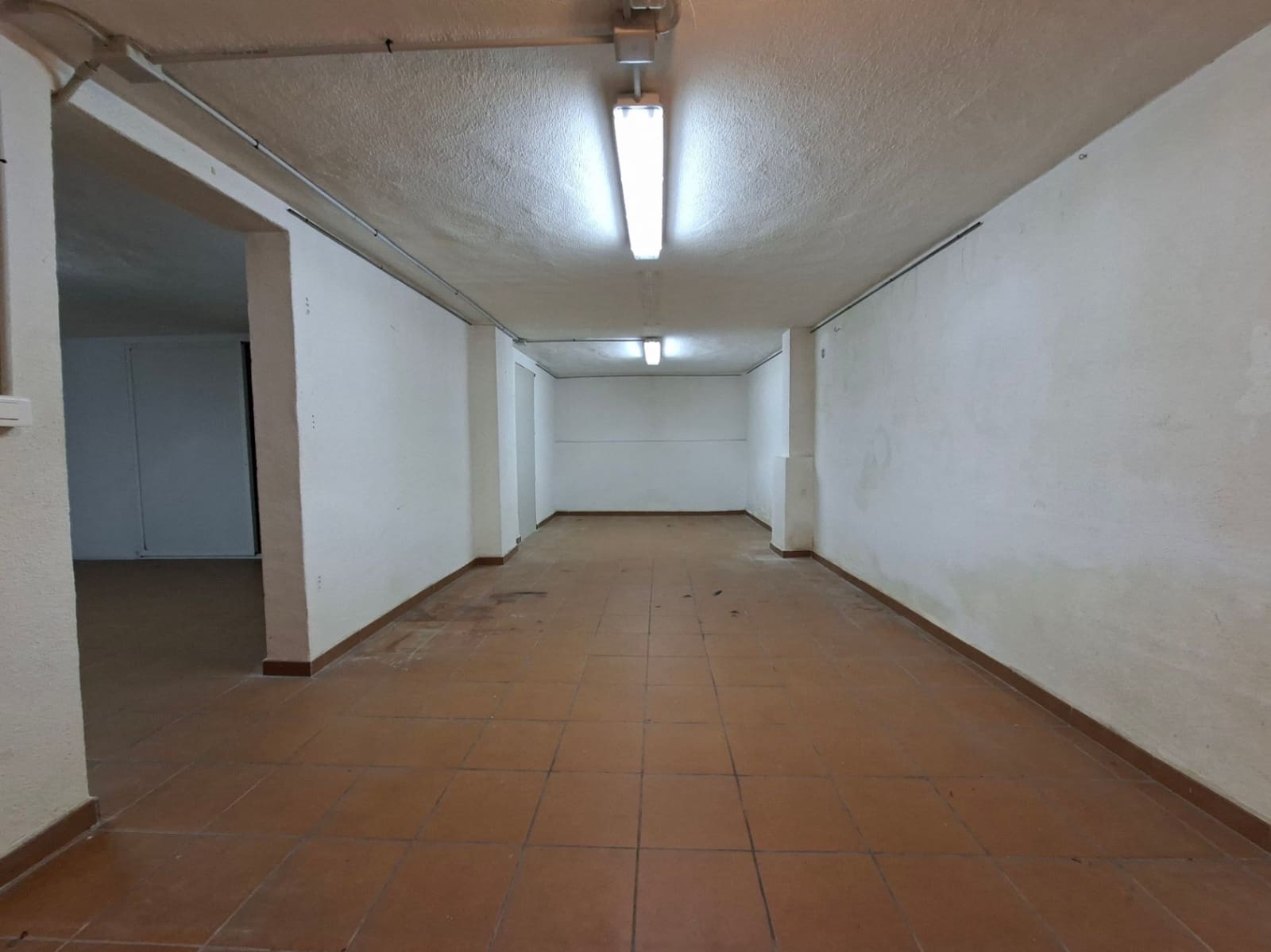 Kommersiell til salgs i Denia med garasje - € 345 000 (Ref: 10102962)