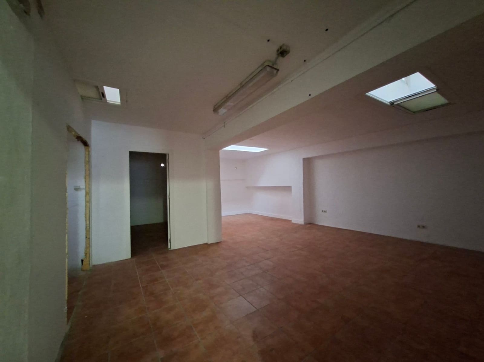 Kommersiell til salgs i Denia med garasje - € 345 000 (Ref: 10102962)
