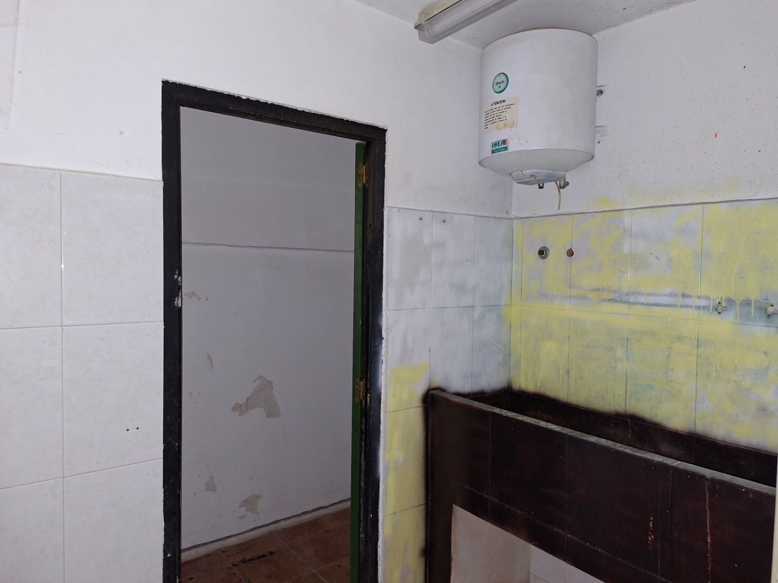 Kommersiell til salgs i Denia med garasje - € 345 000 (Ref: 10102962)