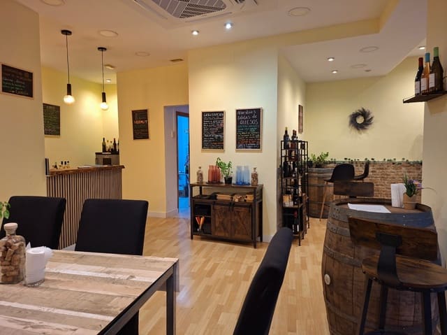 Erhverv til leje i Dénia - € 1.500 (Ref: 10158183)