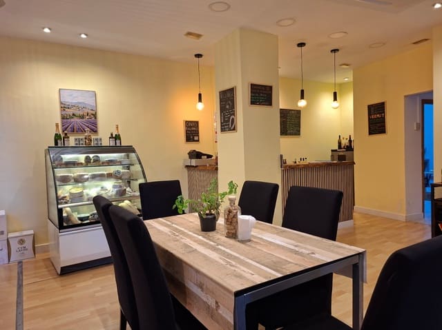 Erhverv til leje i Dénia - € 1.500 (Ref: 10158183)