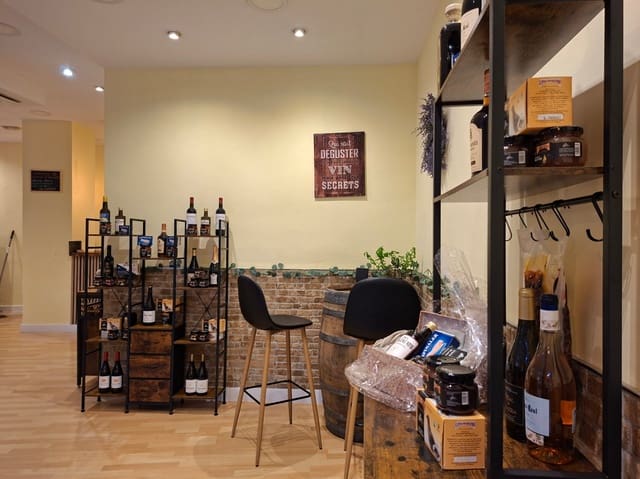 Erhverv til leje i Dénia - € 1.500 (Ref: 10158183)
