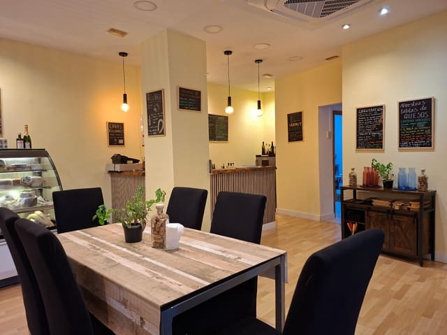 Erhverv til leje i Dénia - € 1.500 (Ref: 10158183)