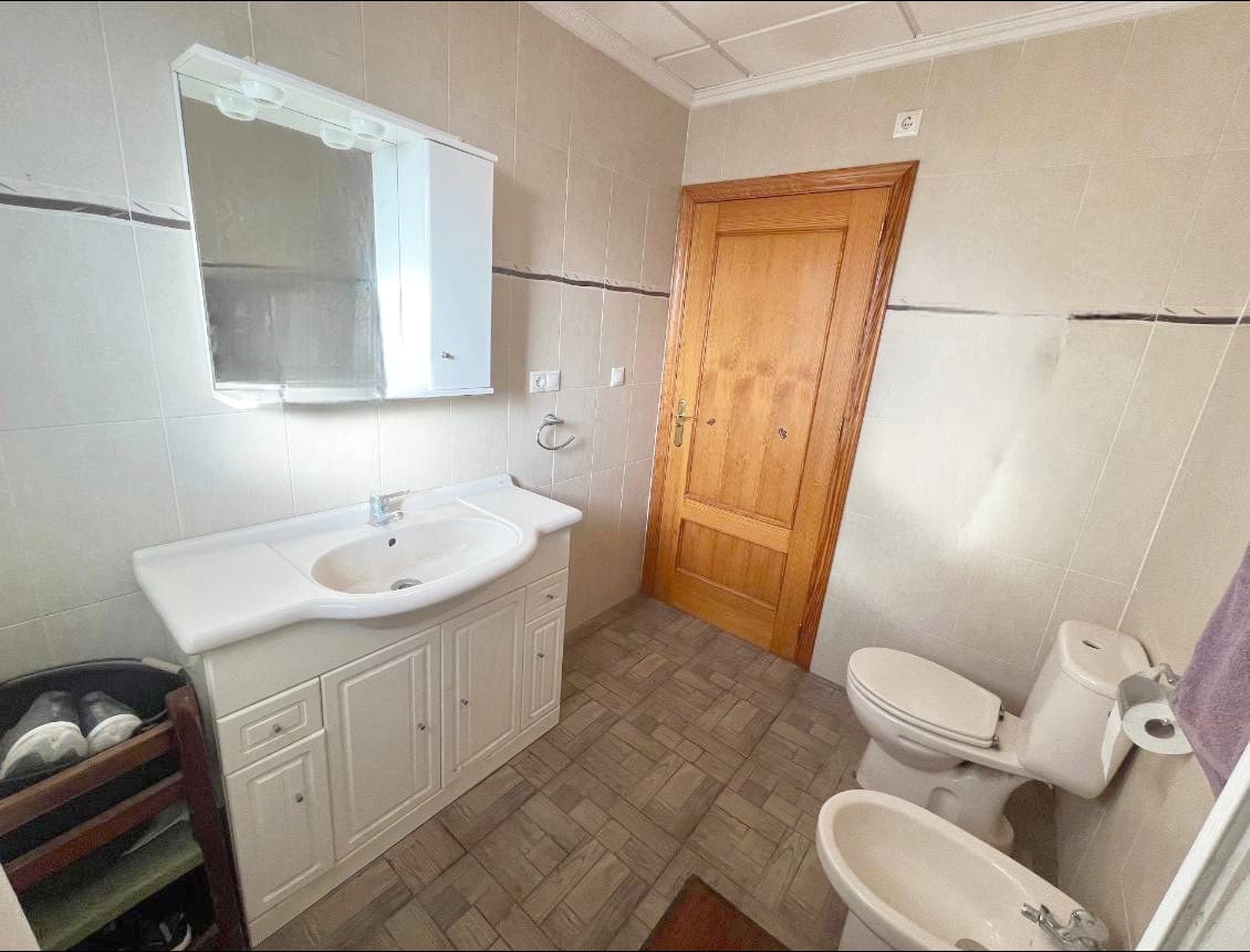 8 quarto Casa em Banda para venda em Pinoso com garagem - 115 000 € (Ref: 10162289)