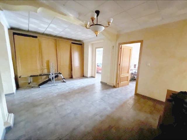 8 chambre Maison de Ville à vendre à Pinoso avec garage - 115 000 € (Ref: 10162289)