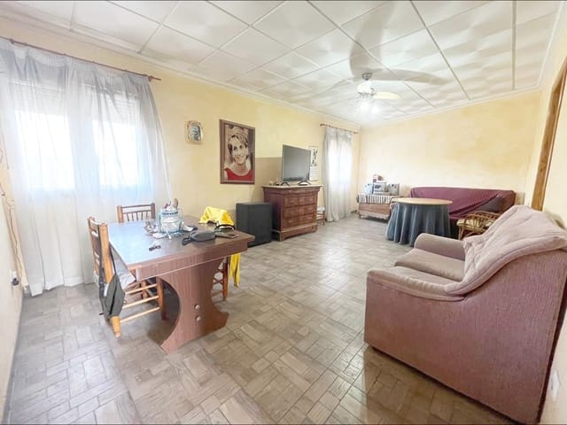 8 chambre Maison de Ville à vendre à Pinoso avec garage - 115 000 € (Ref: 10162289)