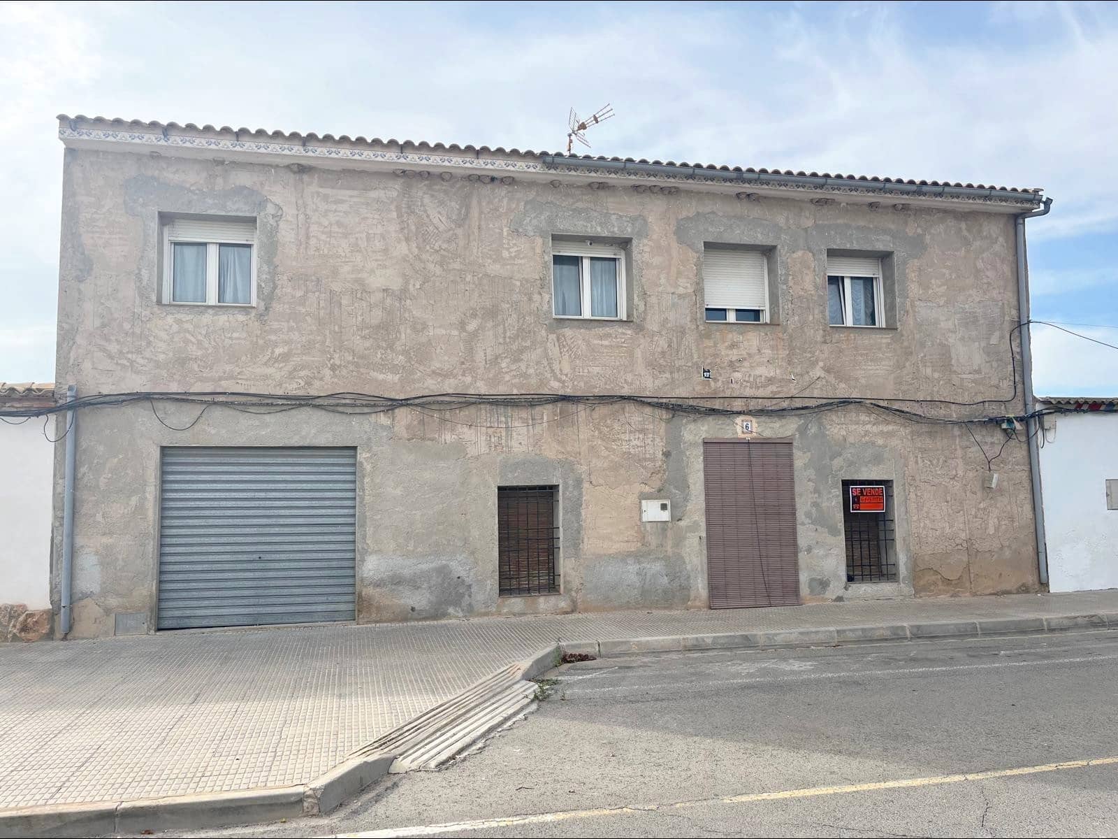 8 quarto Casa em Banda para venda em Pinoso com garagem - 115 000 € (Ref: 10162289)