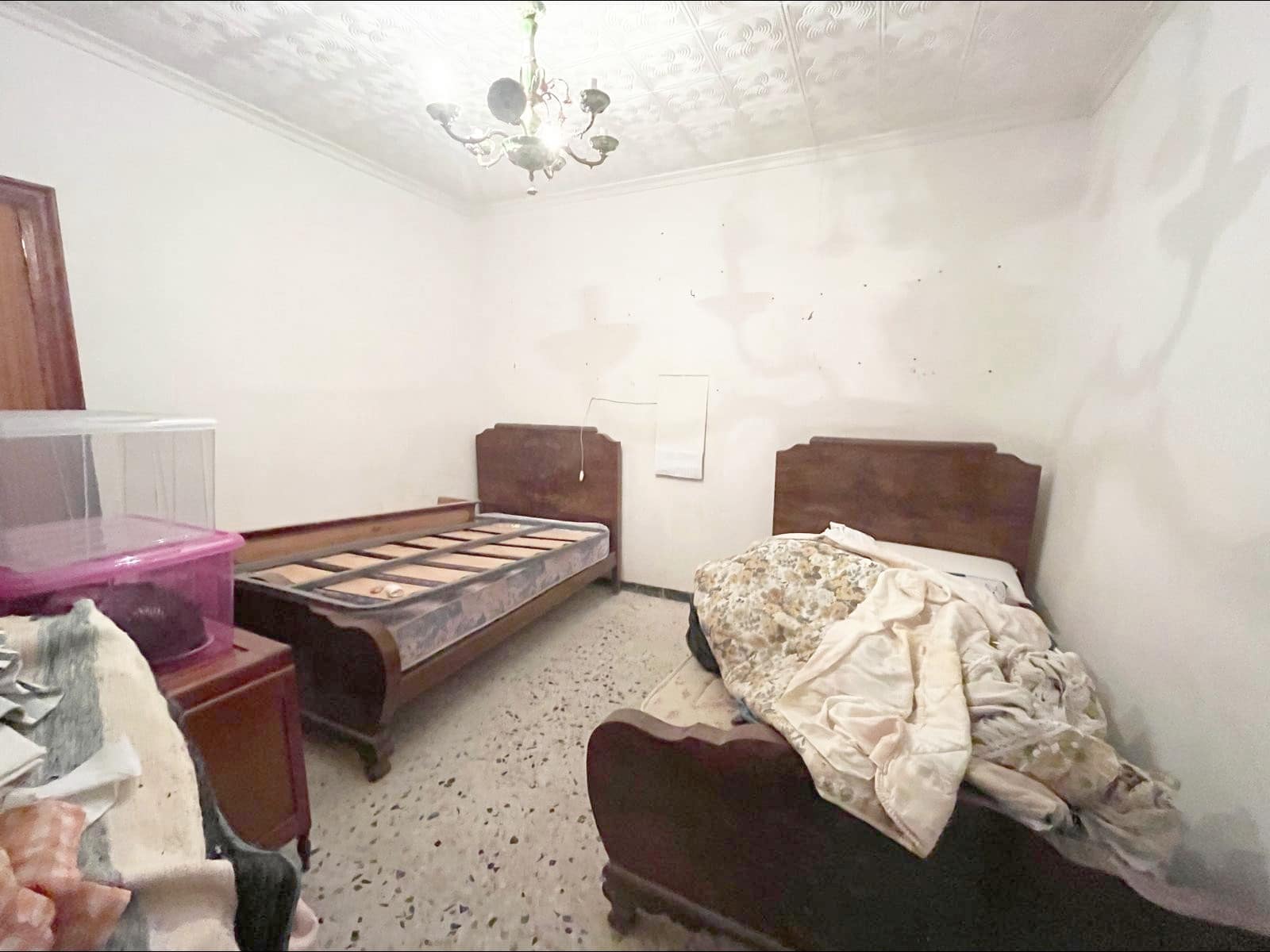 8 quarto Casa em Banda para venda em Pinoso com garagem - 115 000 € (Ref: 10162289)