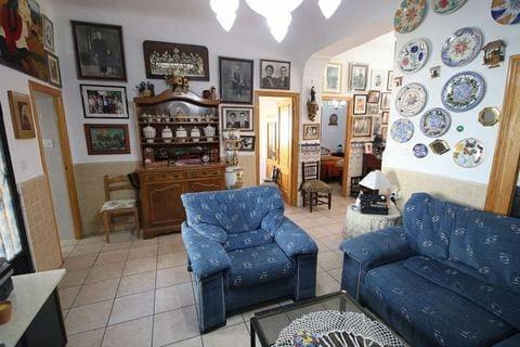 4 bedroom Townhouse for sale in Chinorlet / Xinorlet - € 99,900 (Ref: 9505975)