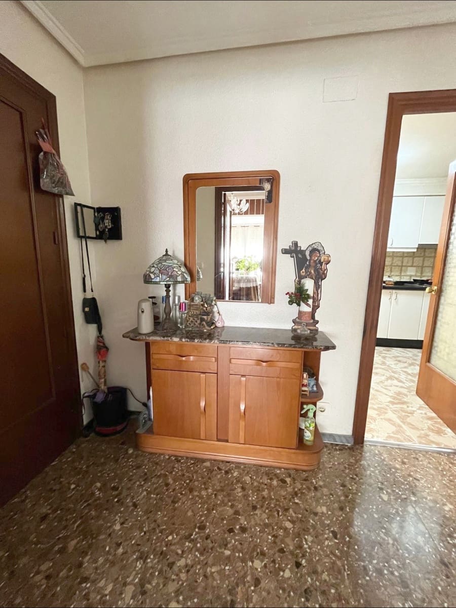 4 slaapkamer Flat te koop in Novelda - € 99.000 (Ref: 9505976)