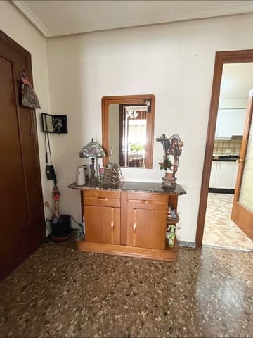 4 makuuhuone Asunto myytävänä paikassa Novelda - 99 000 € (Ref: 9505976)