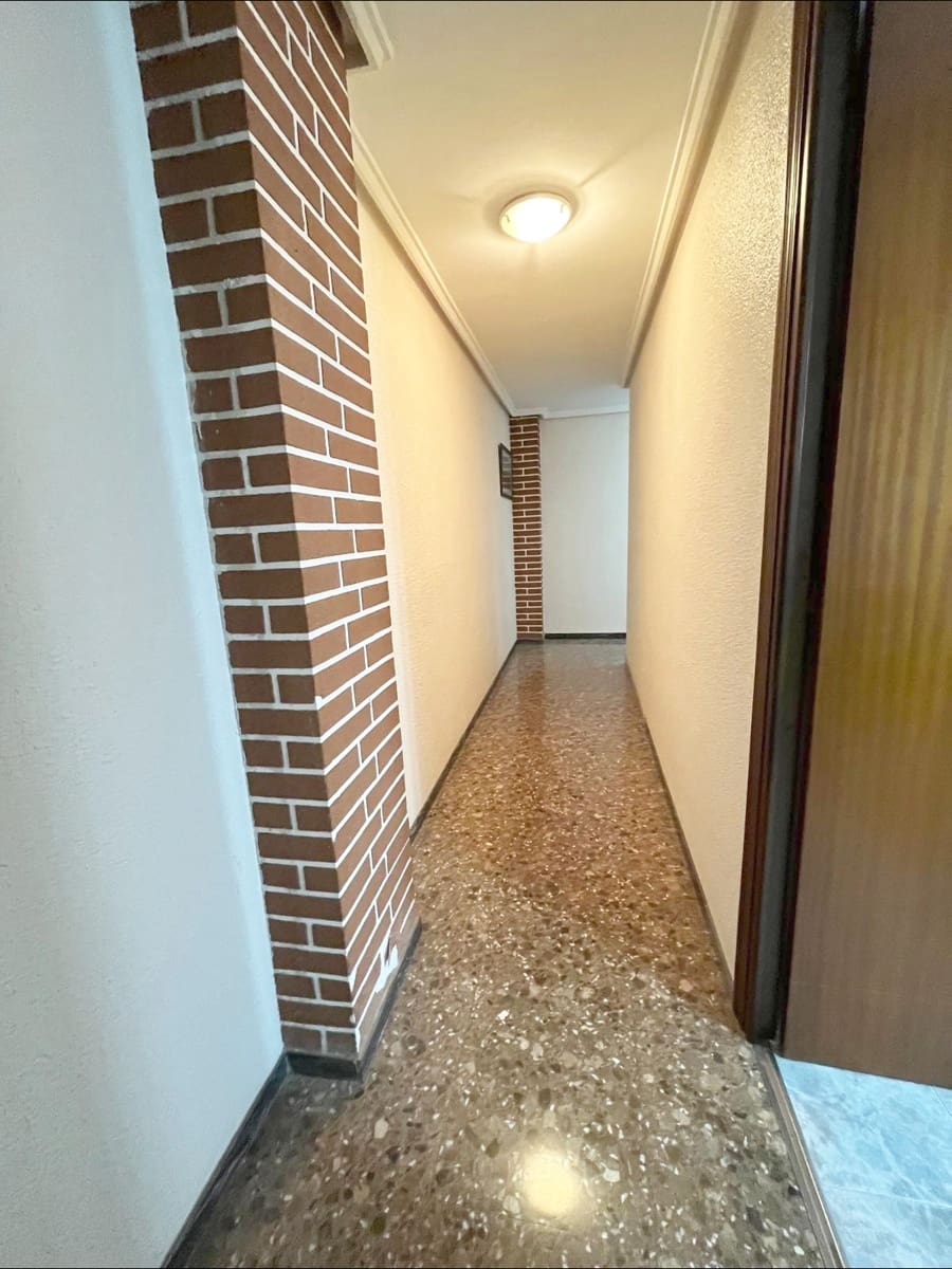 4 slaapkamer Flat te koop in Novelda - € 99.000 (Ref: 9505976)