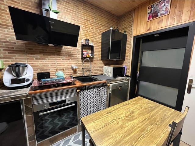 Casa de 3 habitaciones en Monóvar / Monóver en venta - 125.000 € (Ref: 9505977)