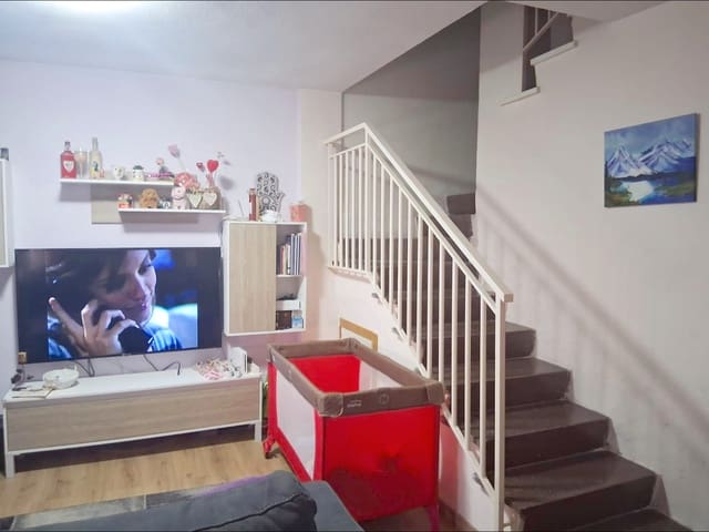 4 slaapkamer Rijtjeshuis te koop in L'Algueña / Alguenya - € 95.000 (Ref: 9505978)