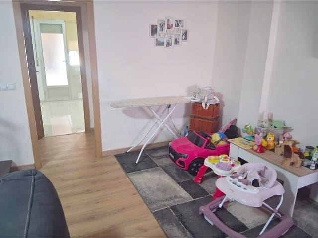 4 slaapkamer Rijtjeshuis te koop in L'Algueña / Alguenya - € 95.000 (Ref: 9505978)