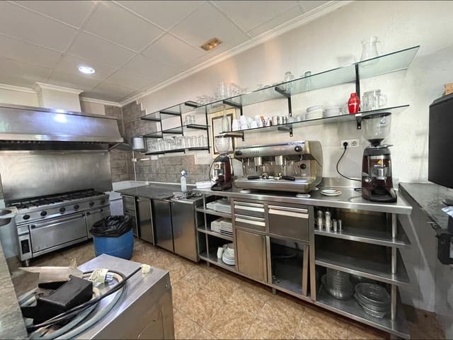 Local Comercial en Pinoso en venta - 120.000 € (Ref: 9505979)