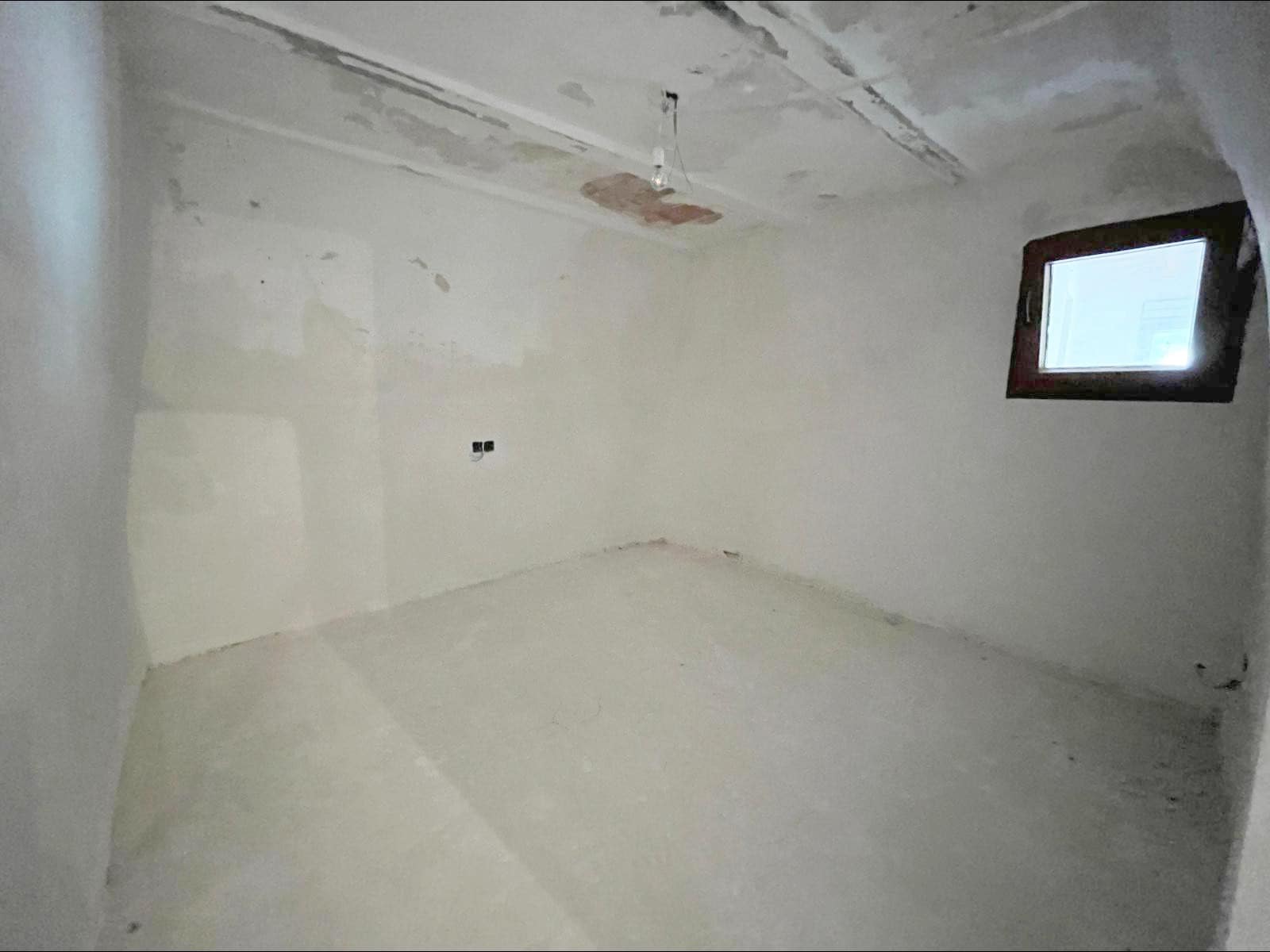 4 soverom Finca/Herregård til salgs i Pinoso med svømmebasseng - € 120 000 (Ref: 9505981)