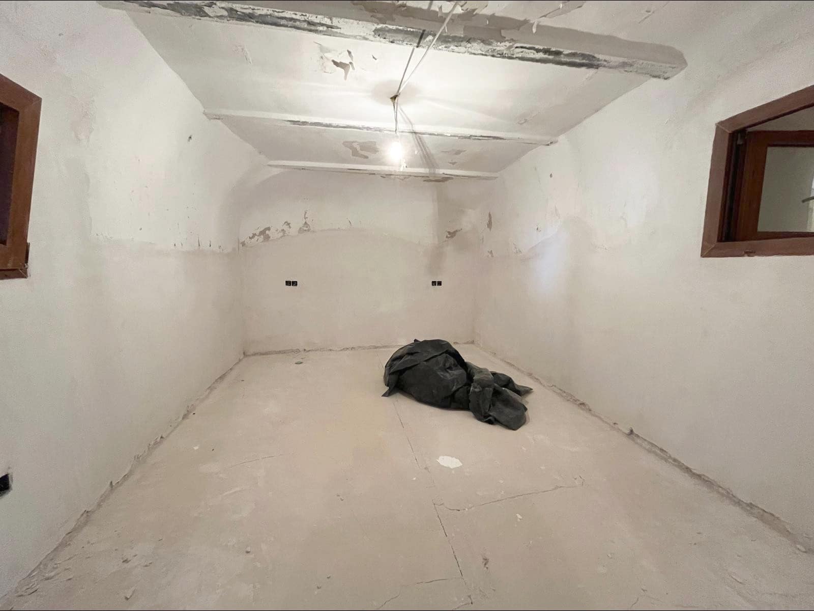 4 soverom Finca/Herregård til salgs i Pinoso med svømmebasseng - € 120 000 (Ref: 9505981)