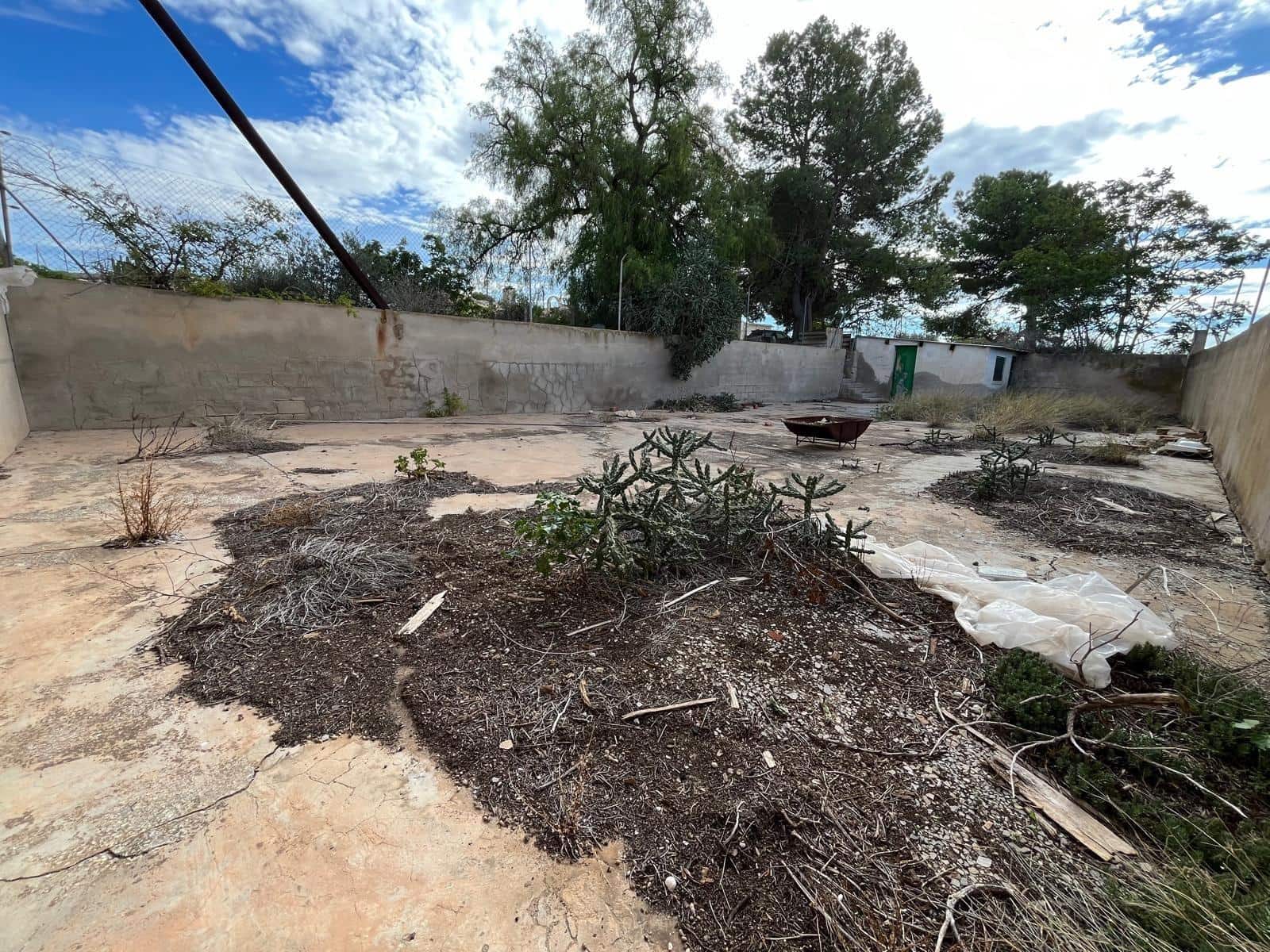 4 soverom Finca/Herregård til salgs i Pinoso med svømmebasseng - € 120 000 (Ref: 9505981)