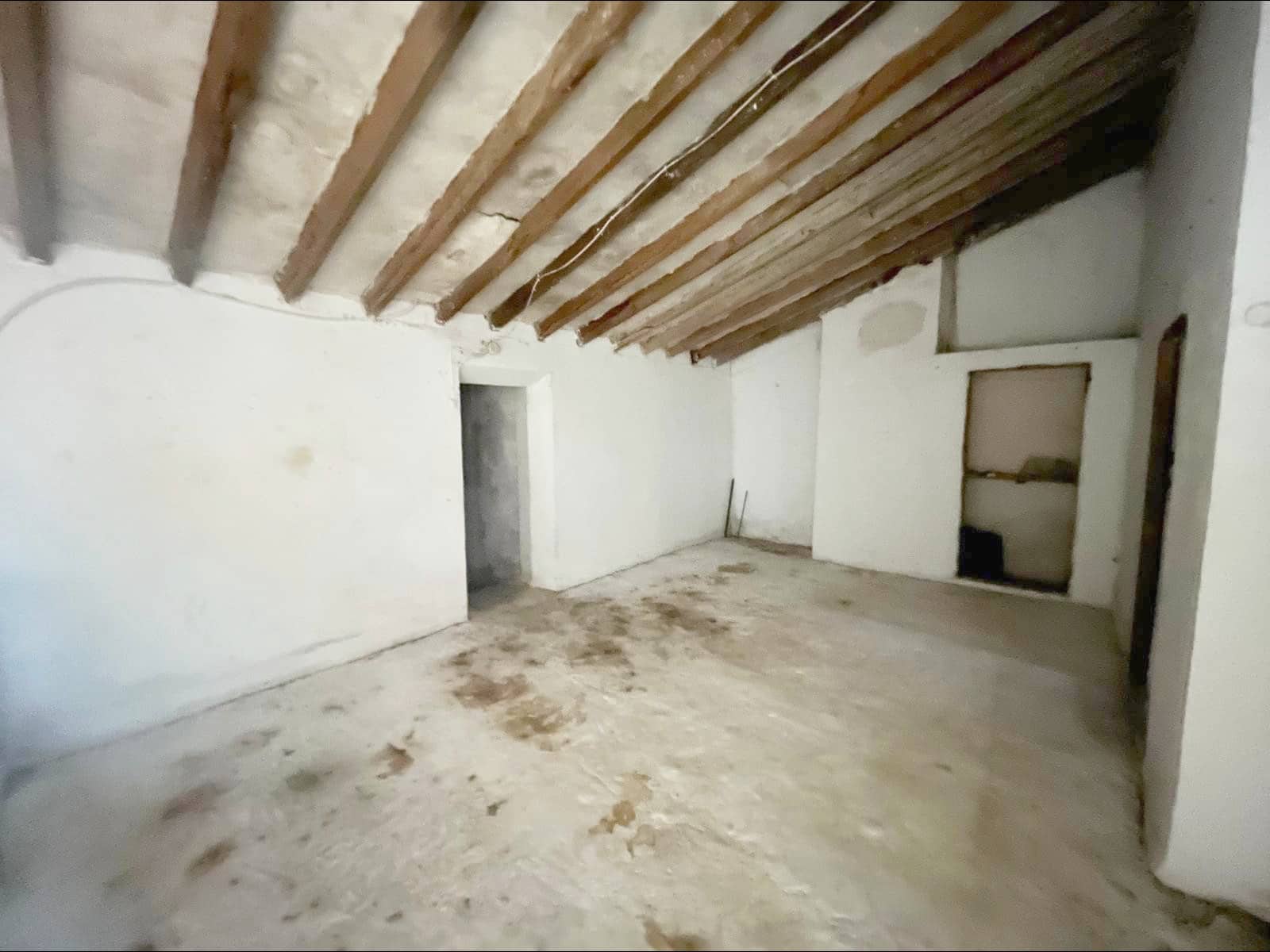 7 bedroom Townhouse for sale in Monovar / Monover - € 95,000 (Ref: 9505983)