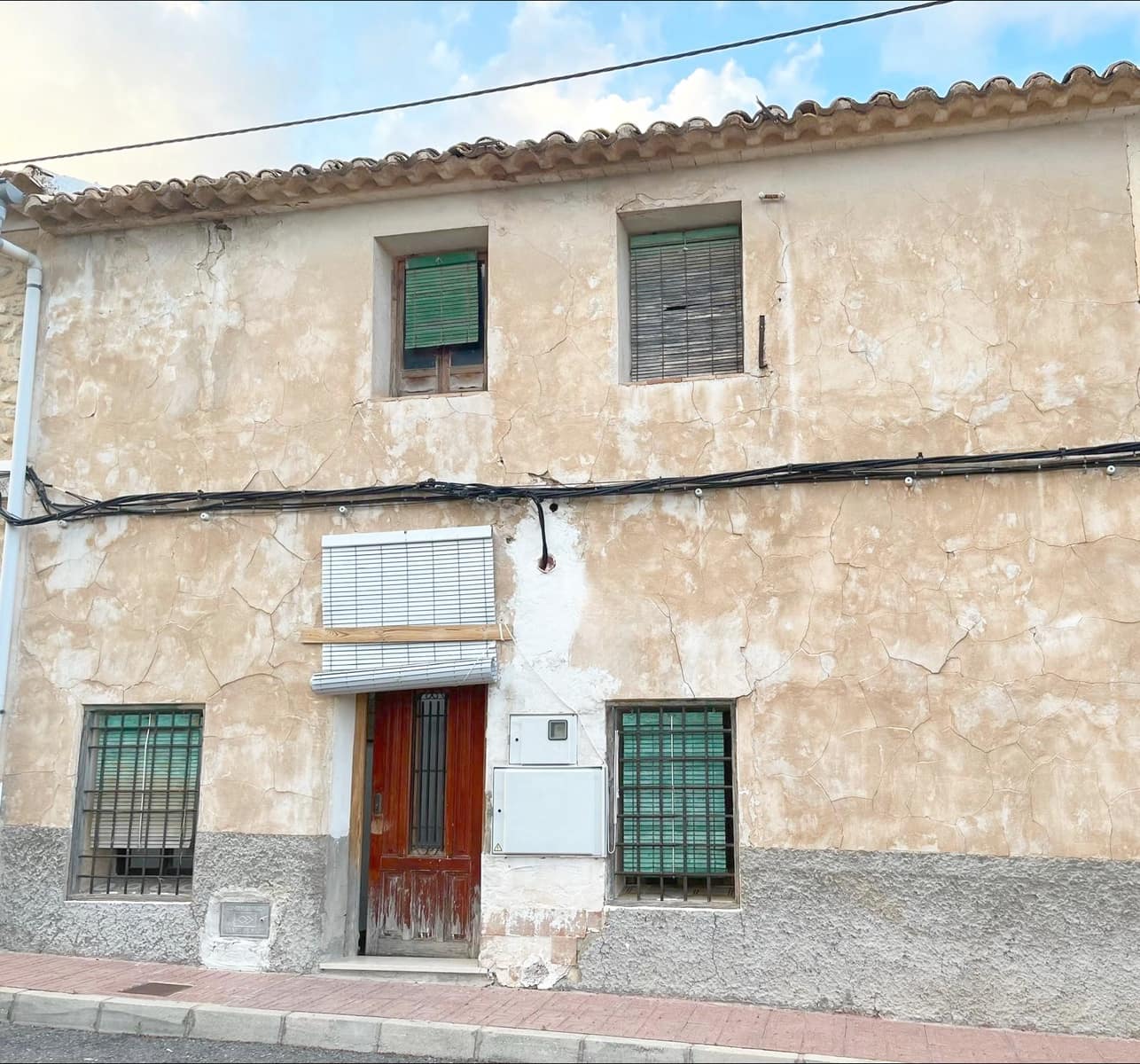 7 bedroom Townhouse for sale in Monovar / Monover - € 95,000 (Ref: 9505983)