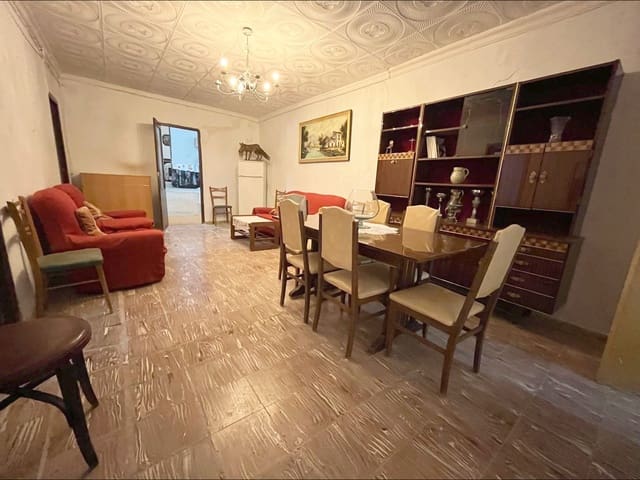 4 sypialnia Dom w skale na sprzedaż w Fortuna z garażem - 74 900 € (Ref: 9505984)