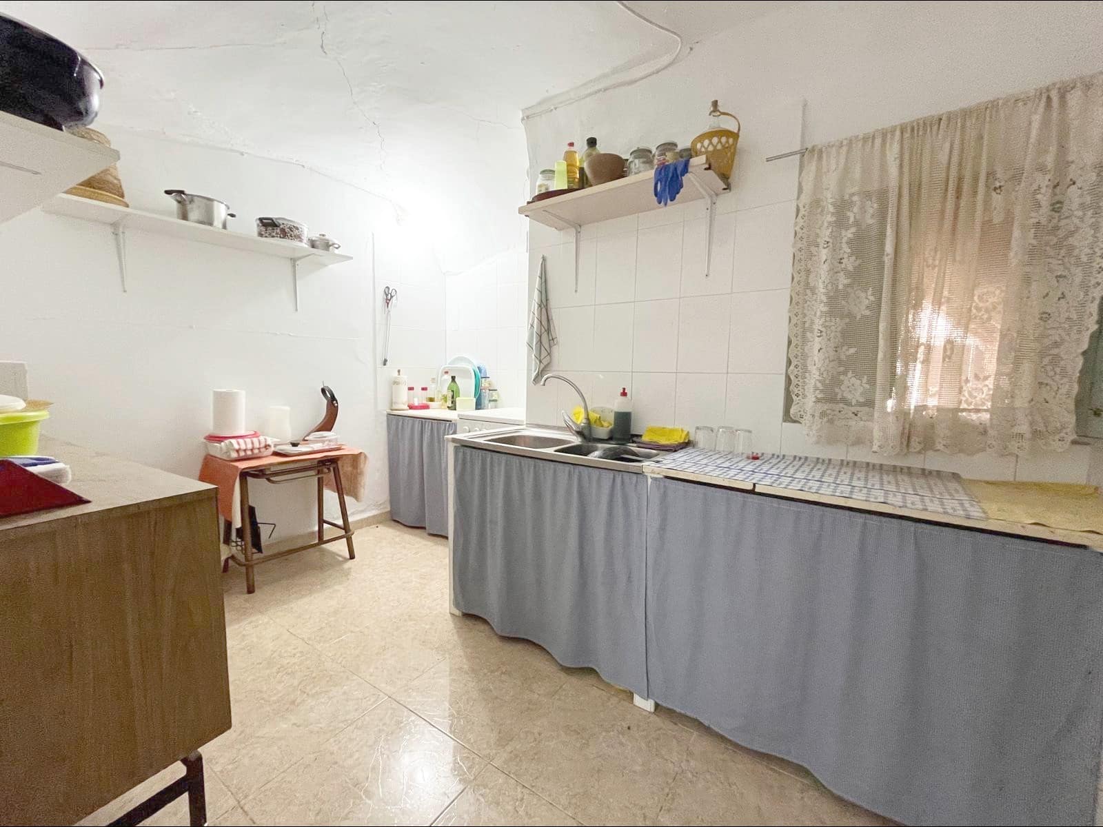 4 sypialnia Dom w skale na sprzedaż w Fortuna z garażem - 74 900 € (Ref: 9505984)