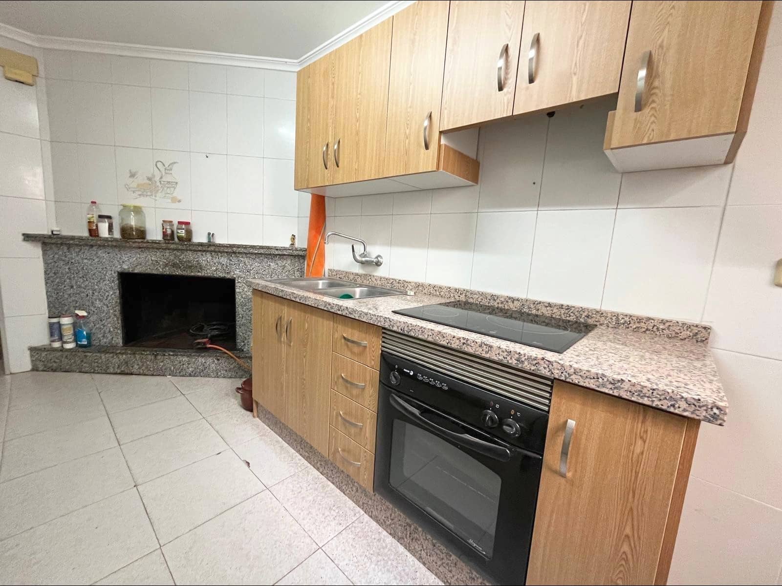 4 bedroom Townhouse for sale in Casas del Senor - € 99,000 (Ref: 9505986)